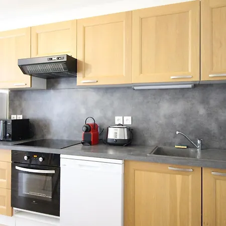 T2 Au Centre, Wi-fi, 4 Pers, Proche Thermes *